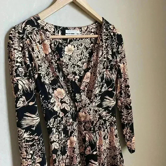 Urban Outfitters Long Sleeve Floral Print Romper‎ Size XS - Picture 8 of 14